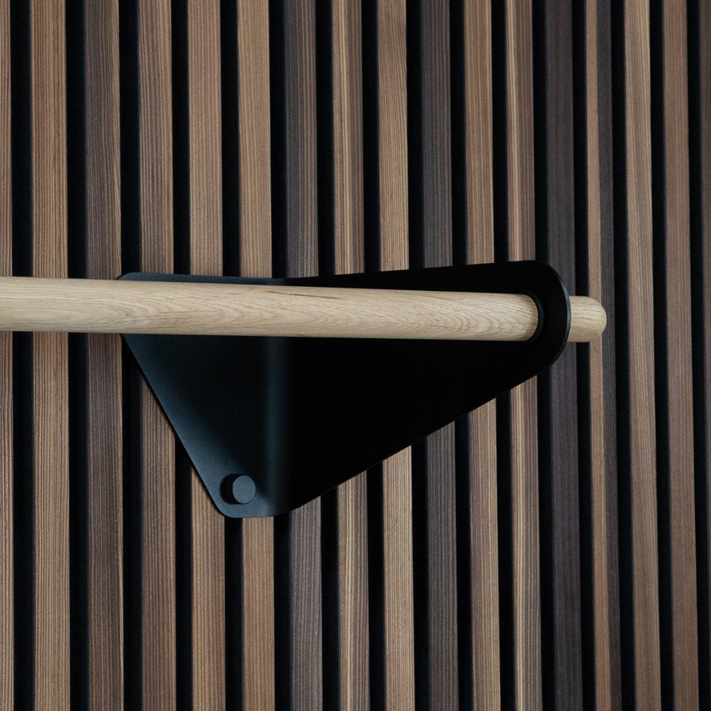 Bild 3 von 4 in der Linn Kleiderstange Galerie