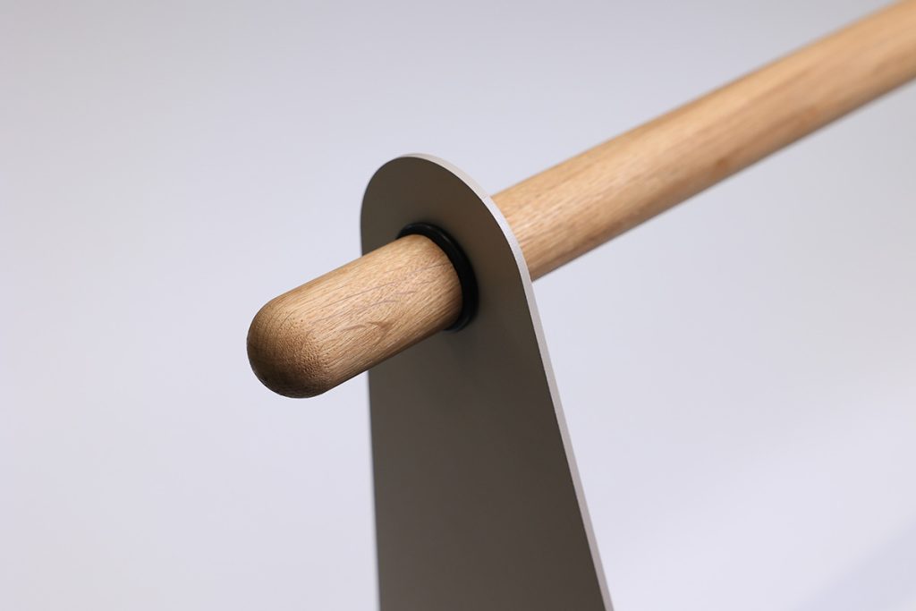 Image 3 de 4 dans la galerie Linn Tringle de penderie